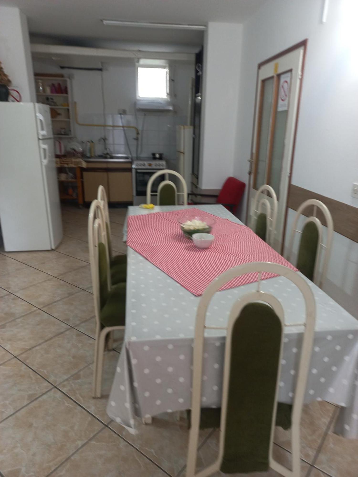 Hostel Bata Kanjiža エクステリア 写真