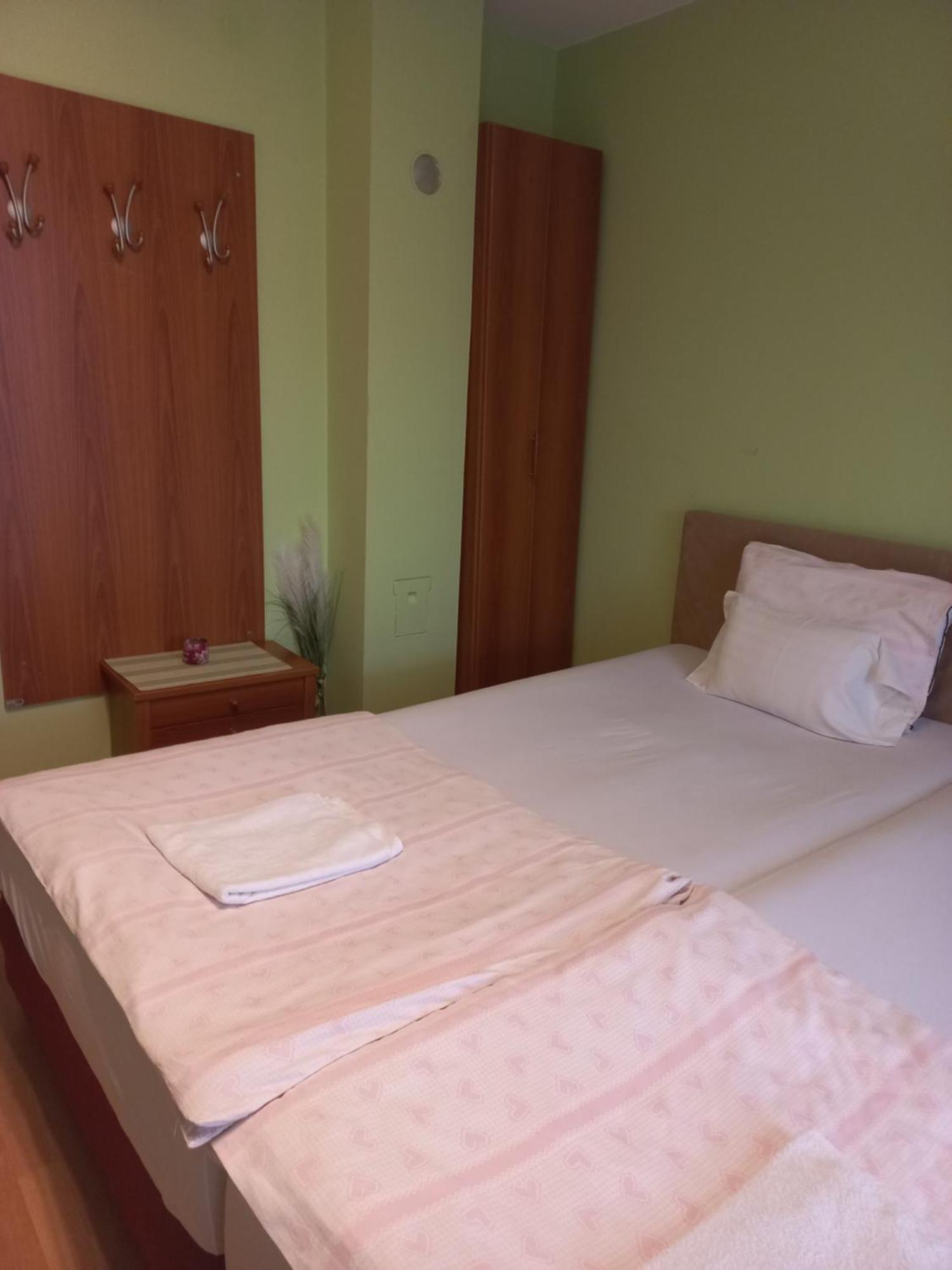 Hostel Bata Kanjiža エクステリア 写真